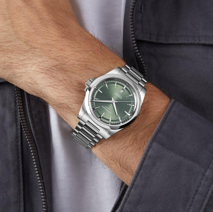 L38304026 Longines Conquest 2023 Erkek Kol Saati L3.830.4.02.6