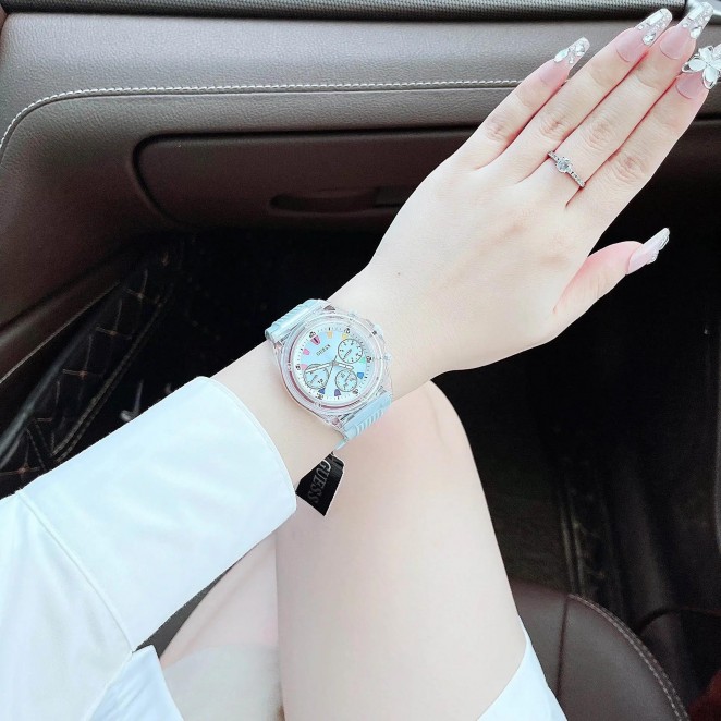 Guess GUGW0438L8 Kadın Kol Saati Guess GUGW0438L8 Kadın Kol Saati